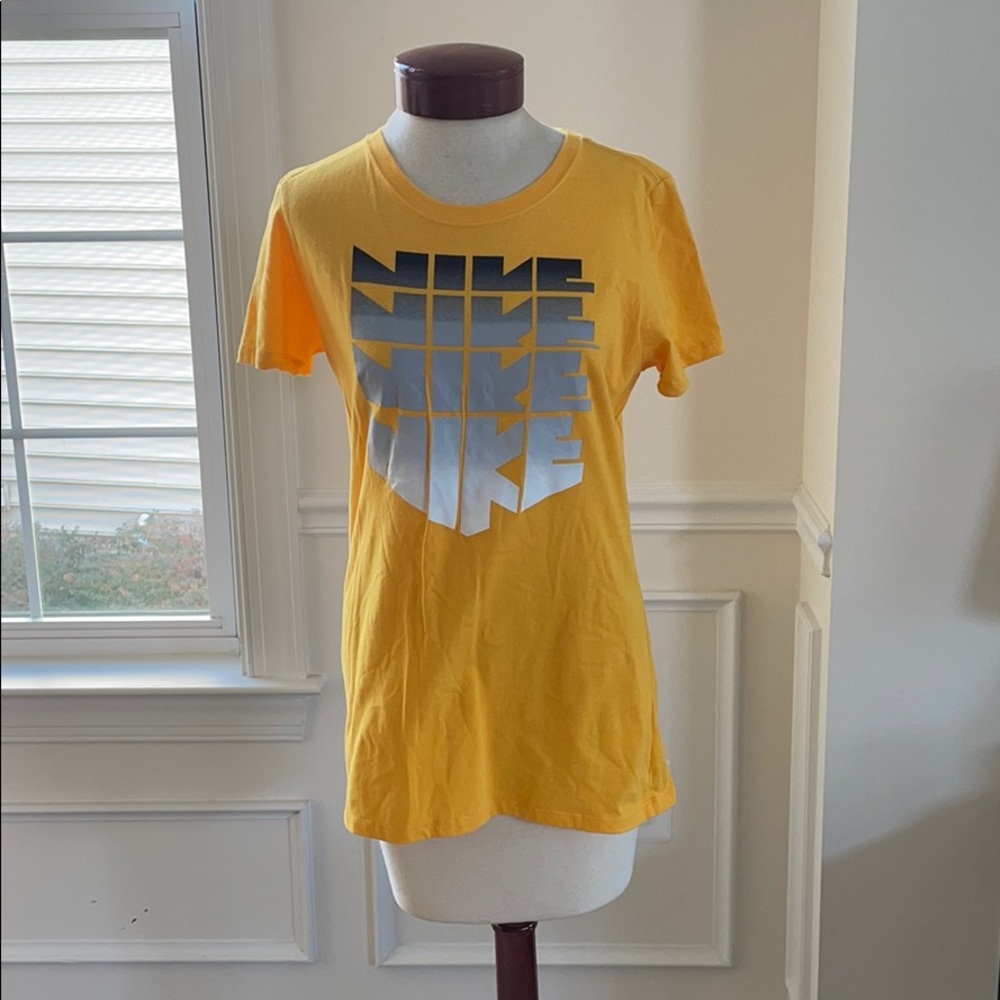 NWOT Yellow Women’s Nike T-Shirt
